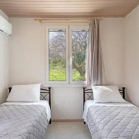 Salty Pebble House *