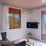 Salty Pebble House Ferienhaus *