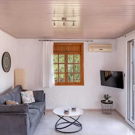 Salty Pebble House * فيسكاردو