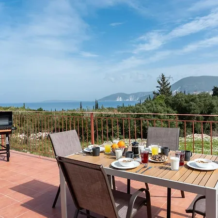 Salty Pebble House *