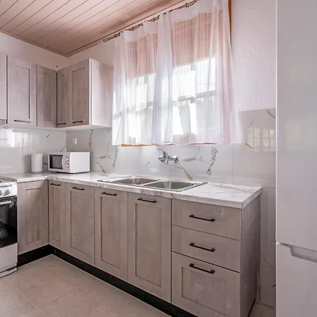 Salty Pebble House بيت للعطل فيسكاردو