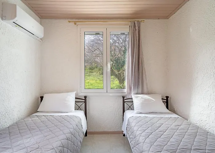 Salty Pebble House *